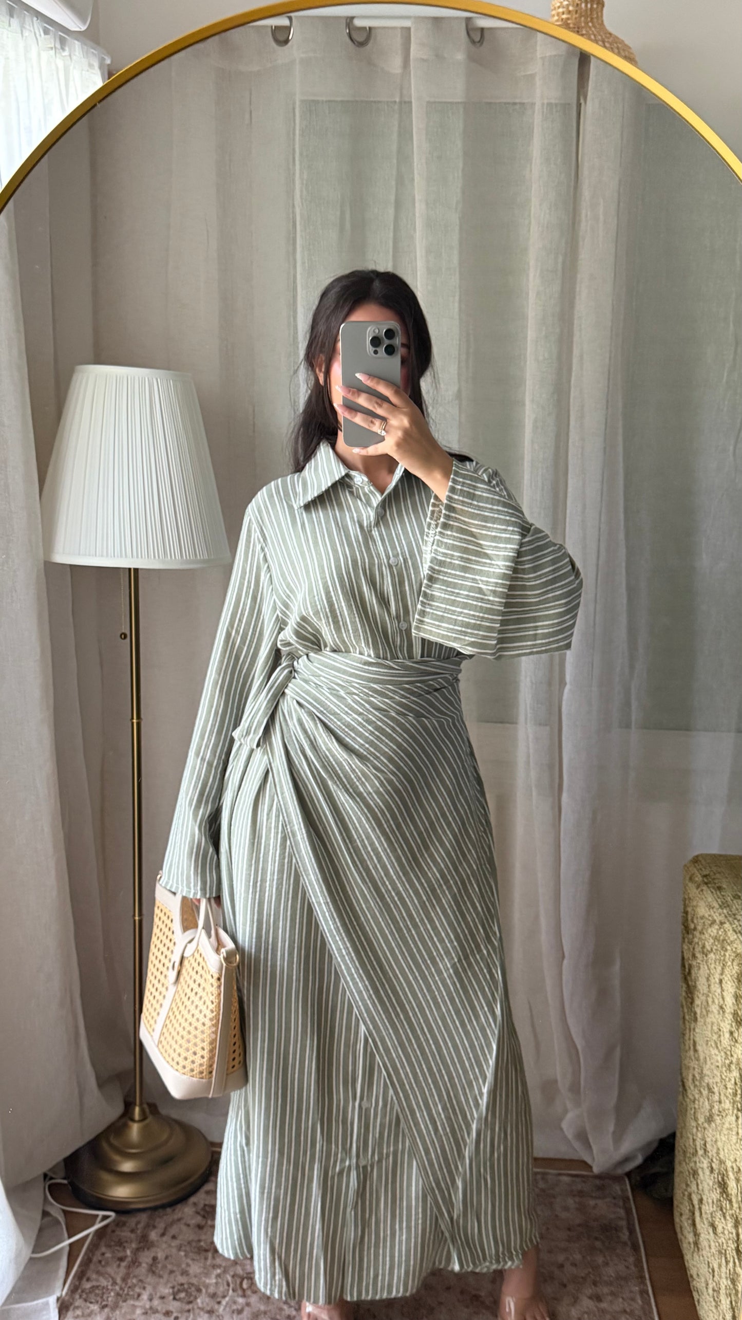 Robe longue rayée col chemise