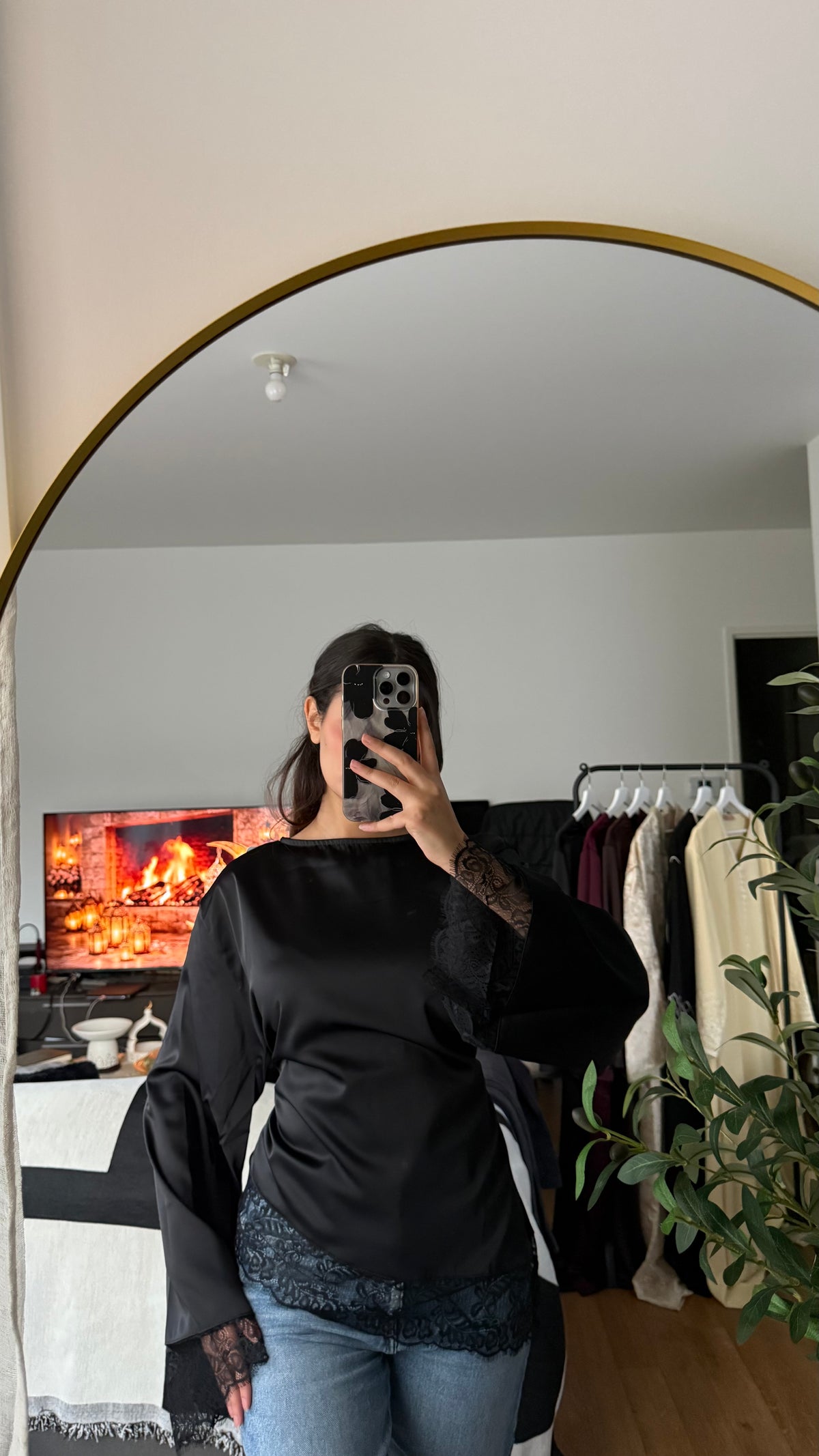 Top satiné dentelle noir Azayel