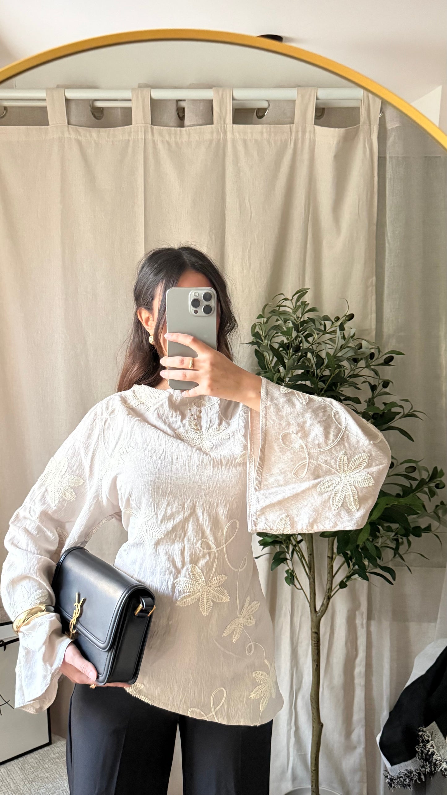 Blouse brodée asymétrique Flora/ beige