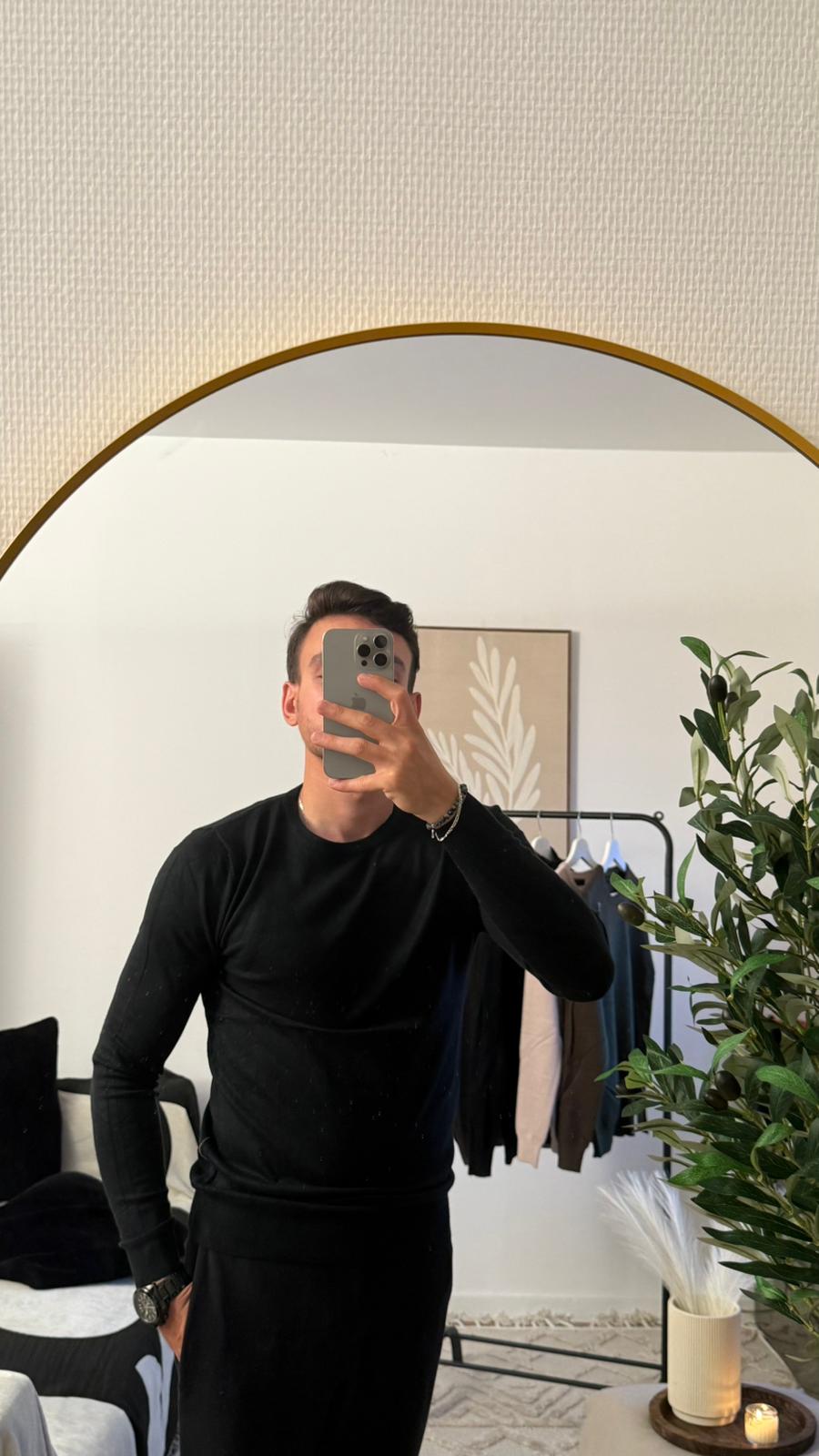 Pull Homme – Classique & Élégant à Manches Longues