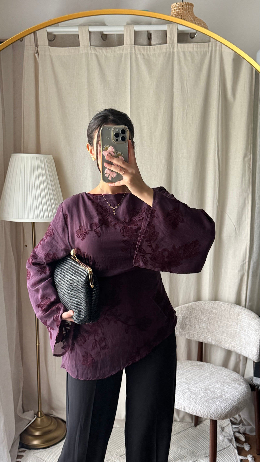Blouse brodée à nouer dans le dos