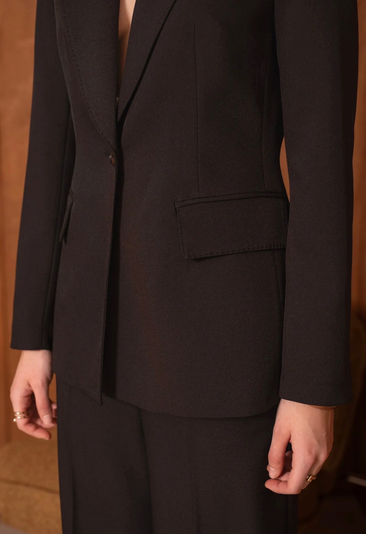 Tailleur Premium Noir – Blazer & Pantalon