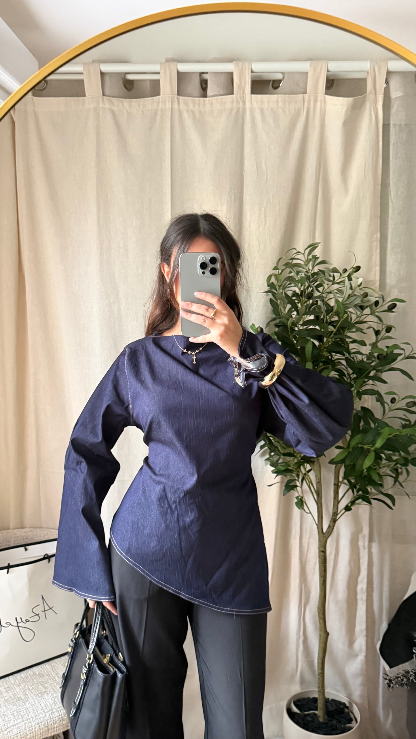 Blouse jean asymétrique à nouer dans le dos