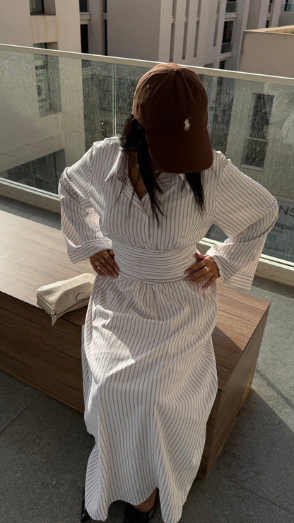 Robe chemise longue rayée Riya à ceinture / BEIGE
