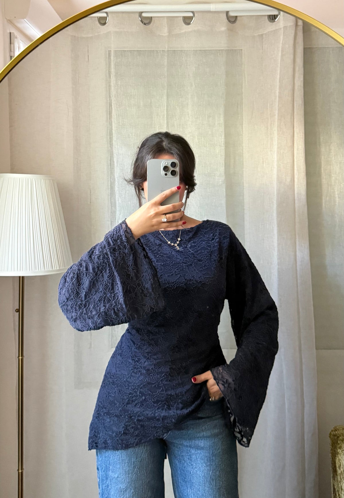 Blouse DENTELLA à nouer dans le dos / bleue marine