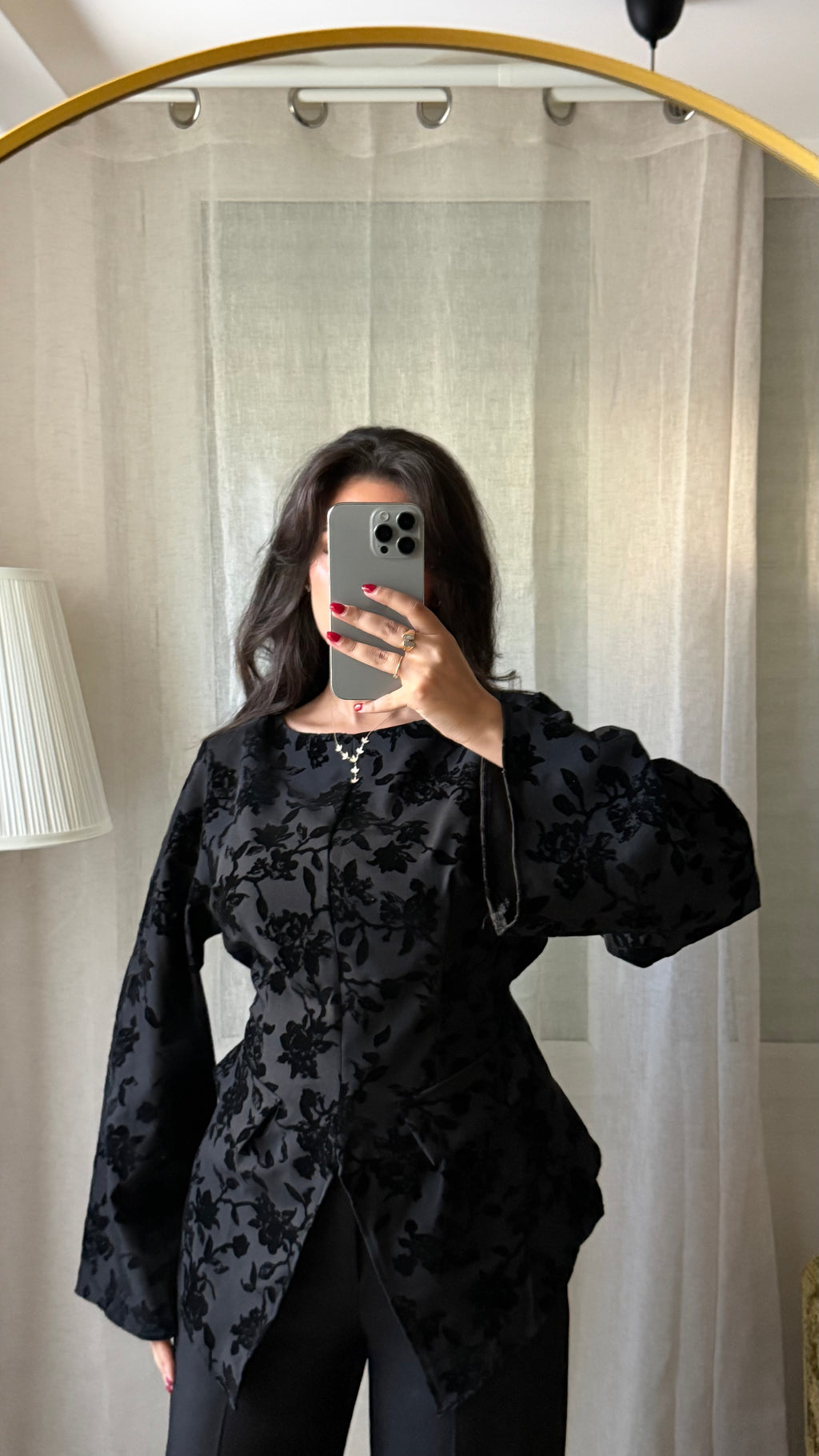 Blouse Velours Florale – Noir