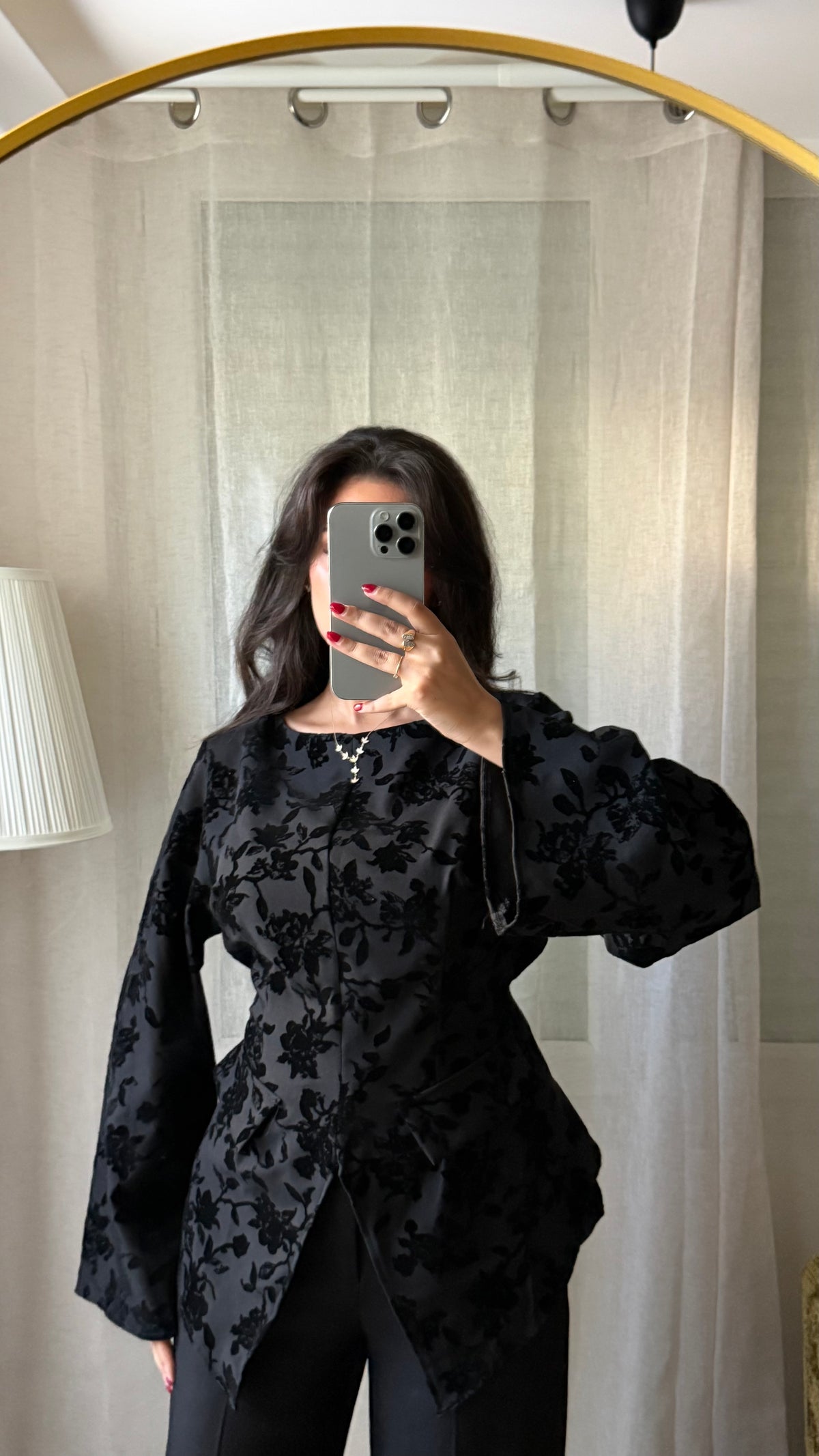 Blouse Velours Florale – Noir