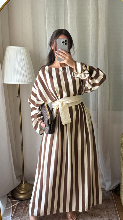 Robe effet lin à rayures avec ceinture large