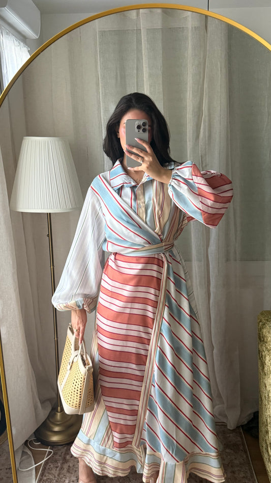 ROBE LONGUE À RAYURES COL CHEMISE À NOUER