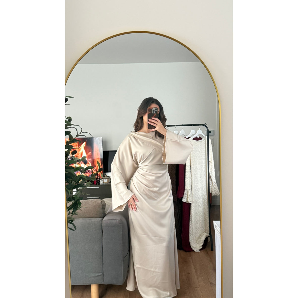 Robe longue satin drapé nouer dos beige Azayel