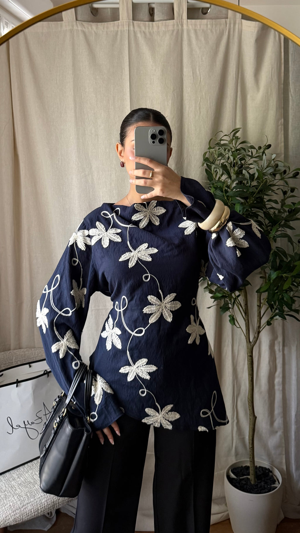 Blouse brodée asymétrique Flora / BLUE