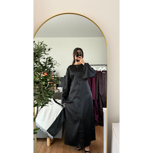 Robe longue satinée boutons dos lacé noir Azayel