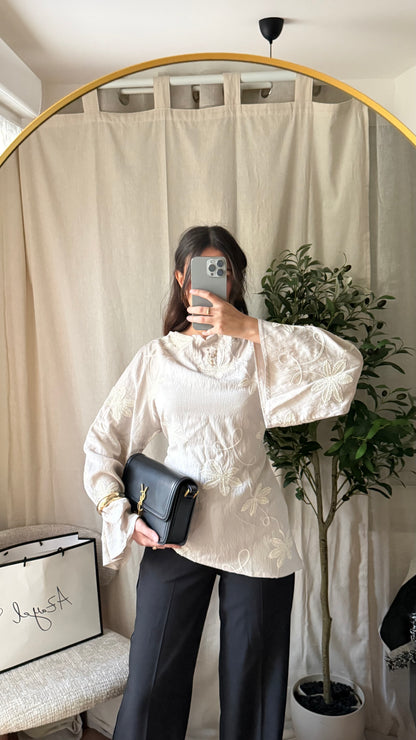 Blouse brodée asymétrique Flora/ beige