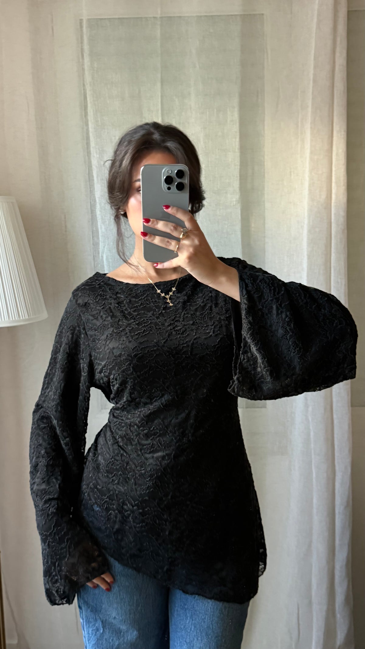 Blouse DENTELLA à nouer dans le dos / noir