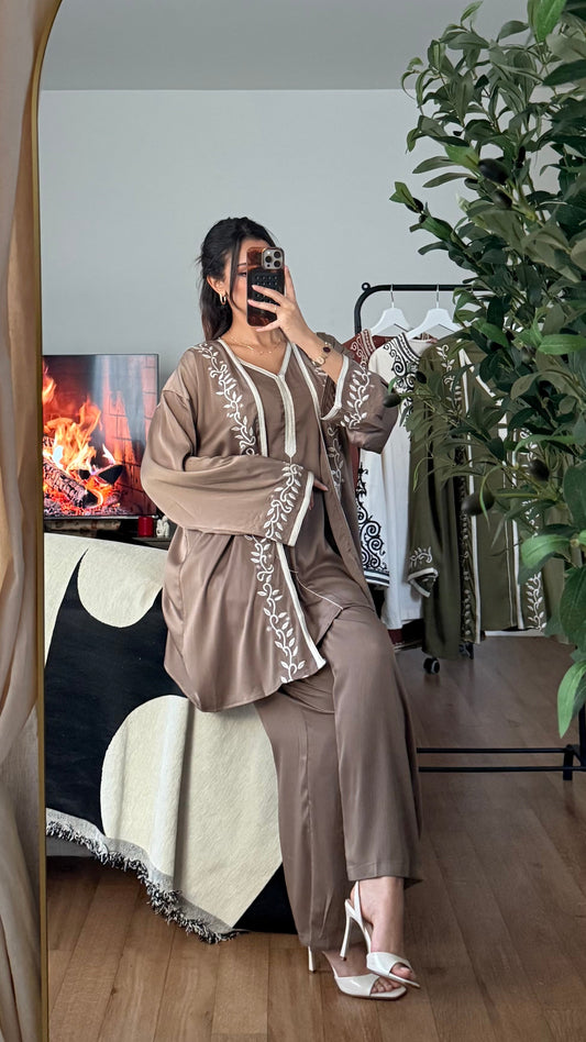 Ensemble jabador brodé