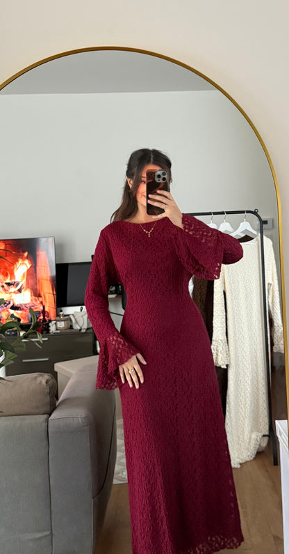 Robe longue dentelle rouge doublée audacieuse féminine Azayel