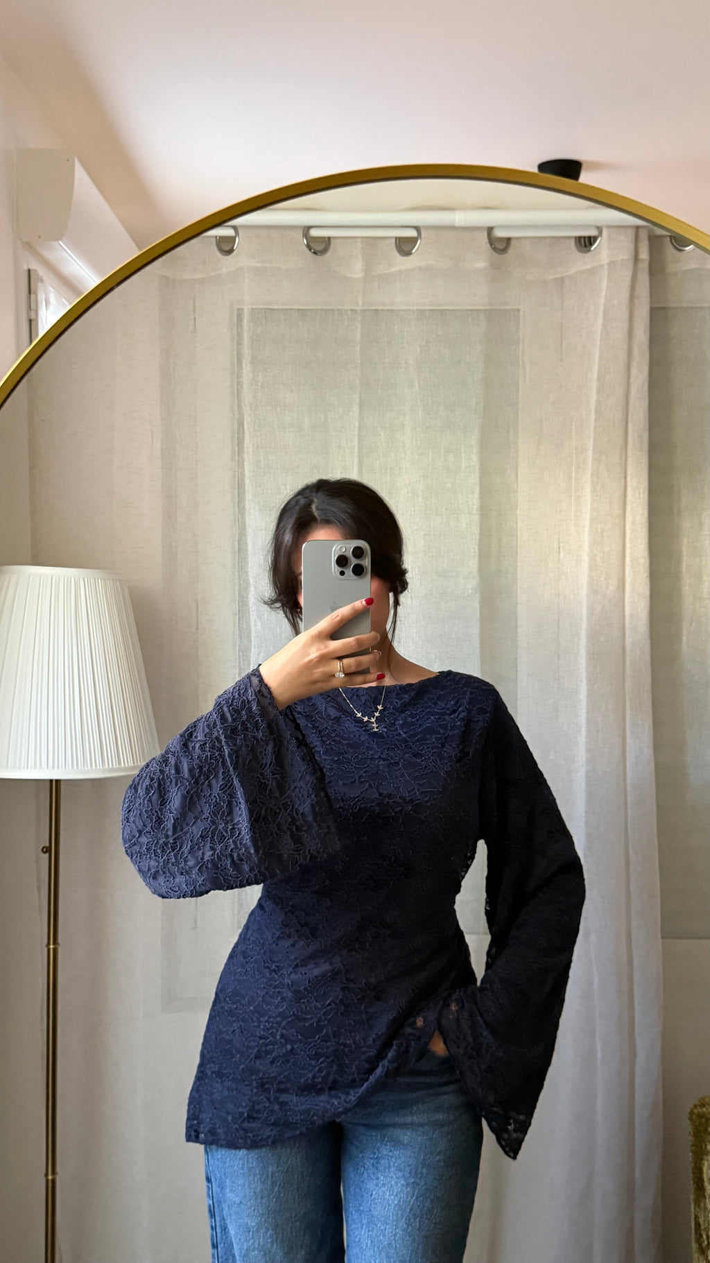 Blouse DENTELLA à nouer dans le dos / bleue marine