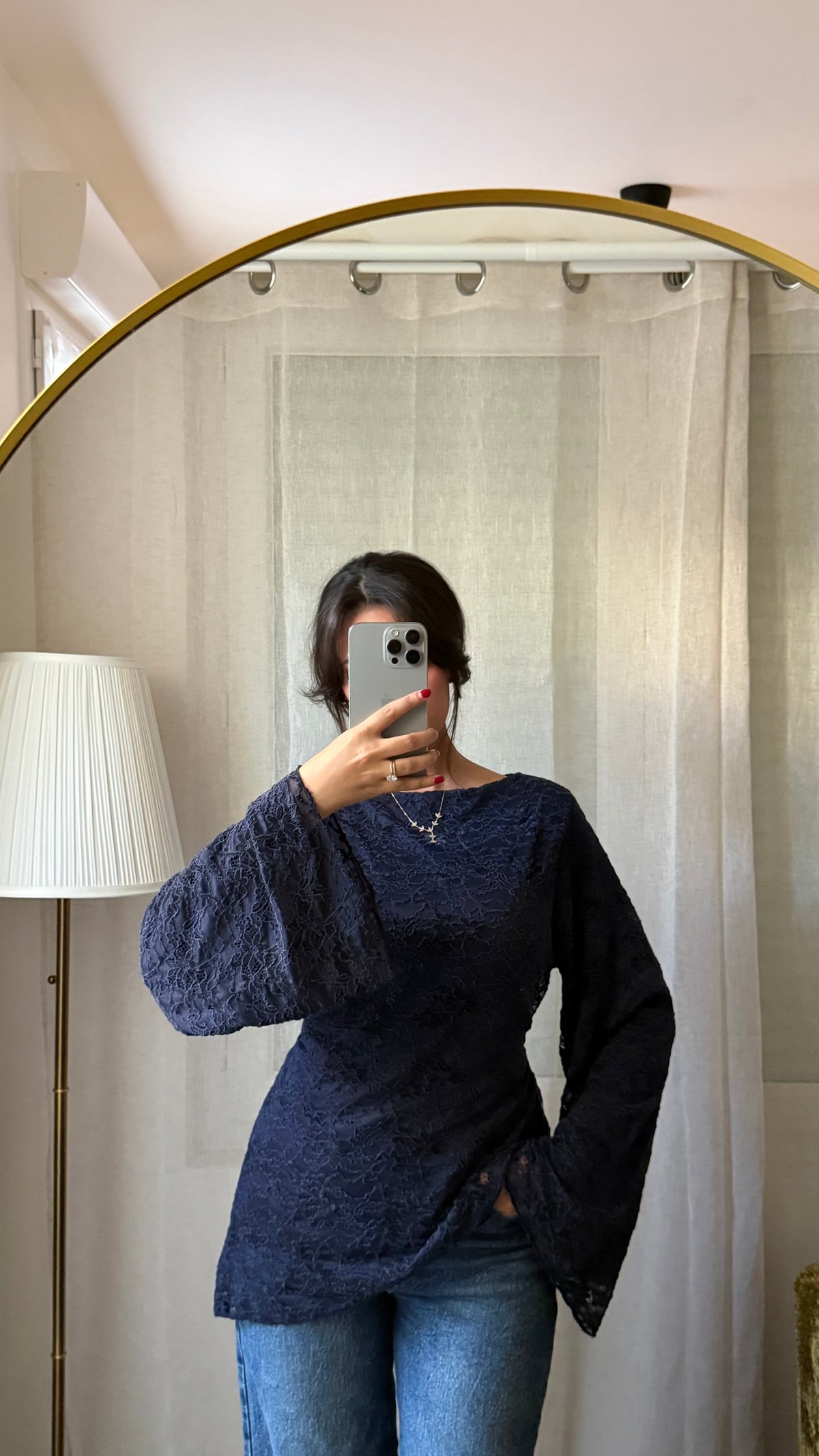 Blouse DENTELLA à nouer dans le dos / bleue marine