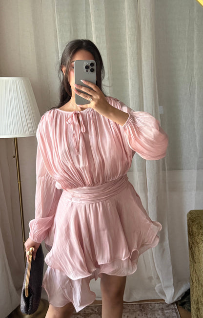Robe Courte Plissée rose – Taille Corset & Volants