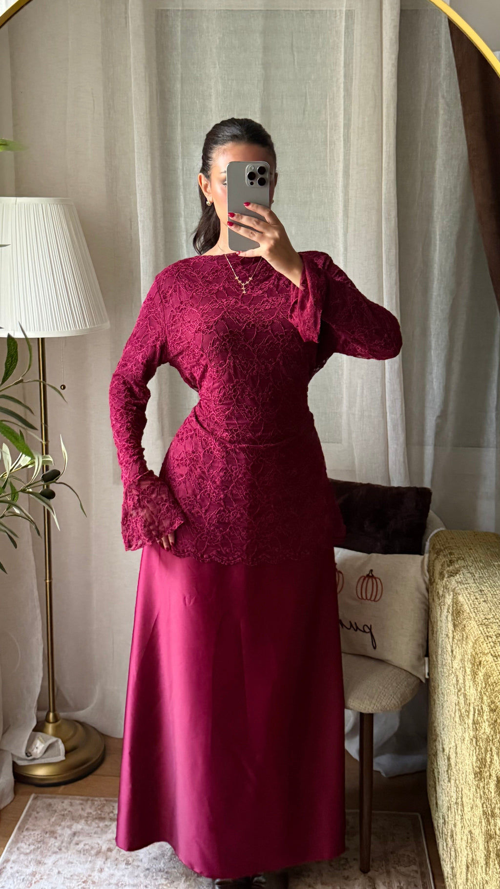 Robe Longue en Dentelle – Framboise