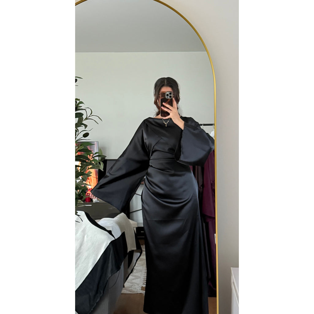 Robe longue satin drapé noir Azayel