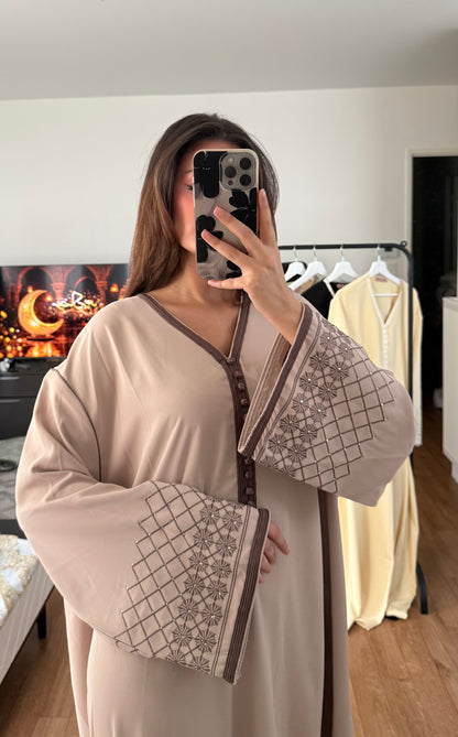 Robe caftan brodé taupe
