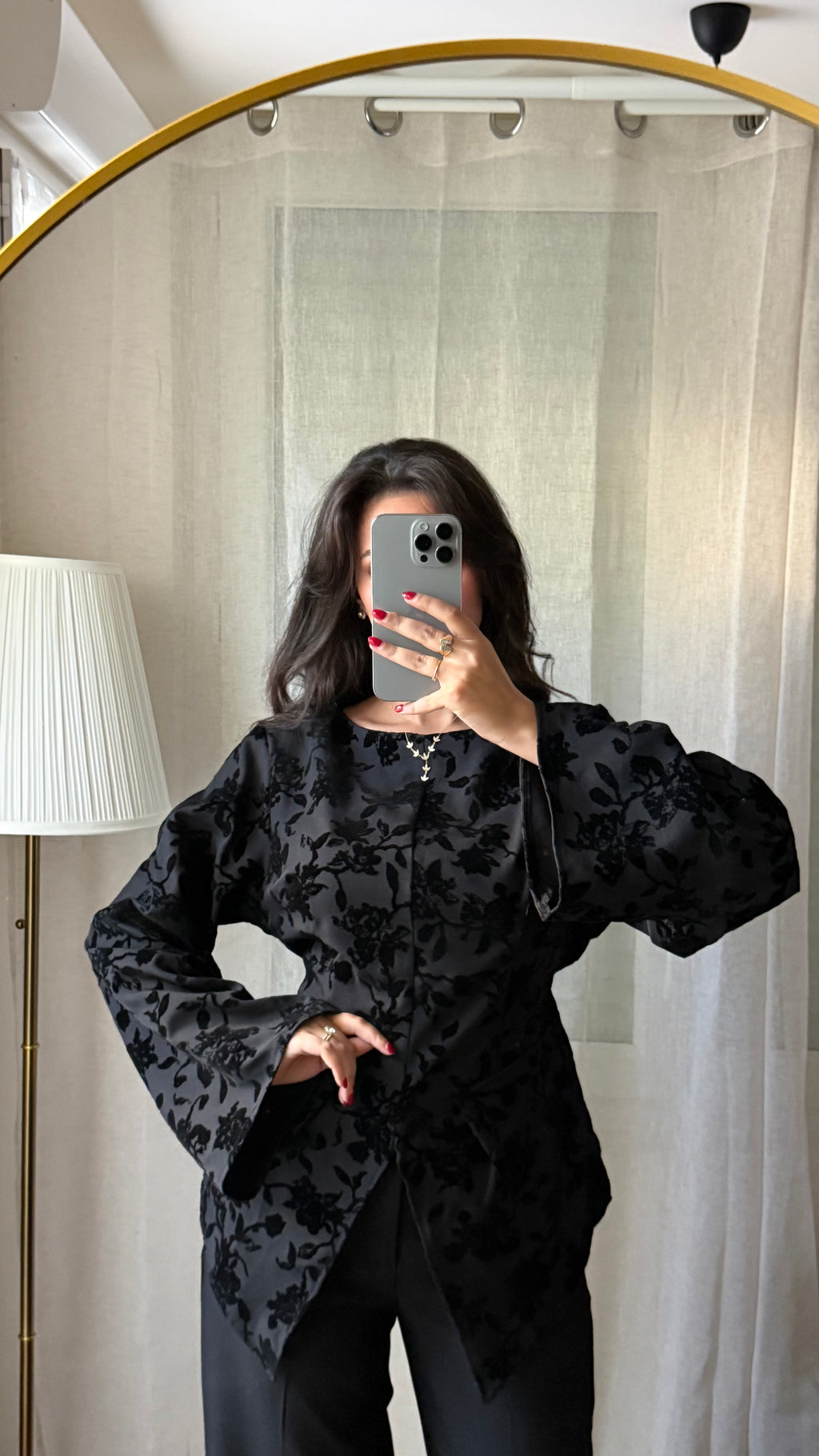 Blouse Velours Florale – Noir