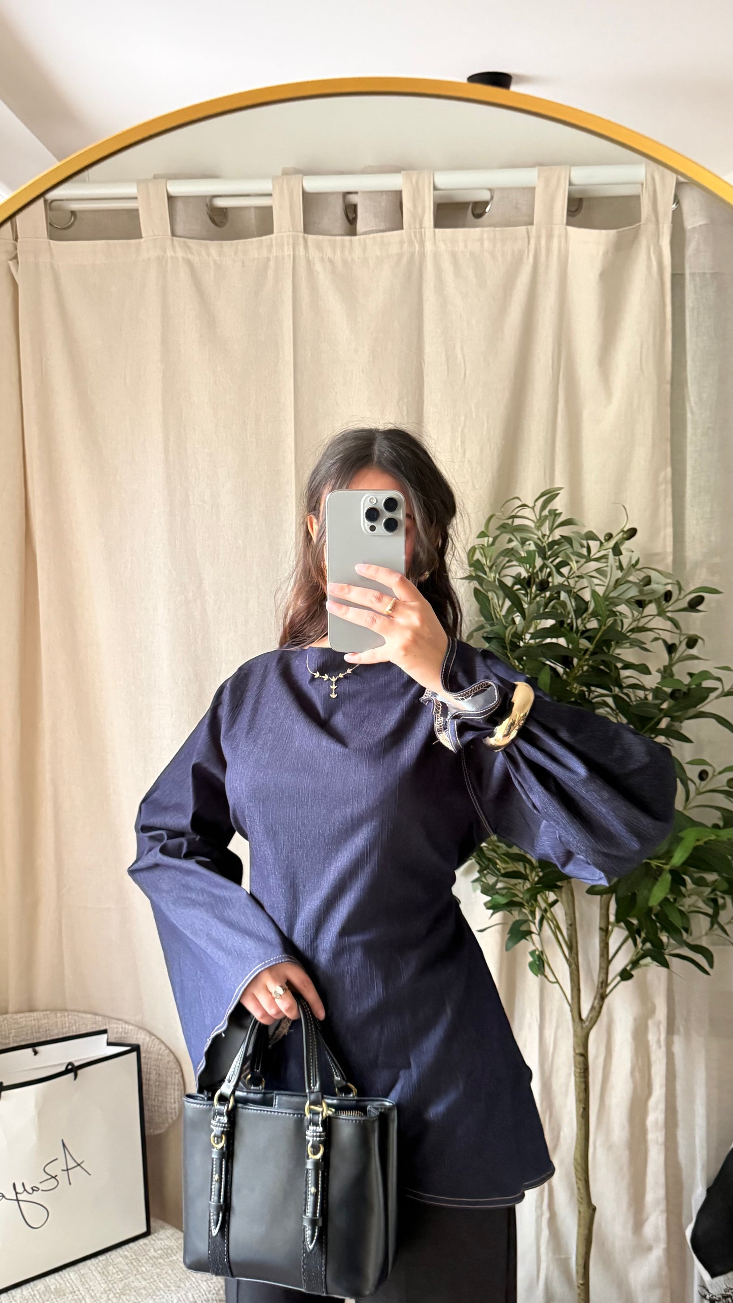 Blouse jean asymétrique à nouer dans le dos