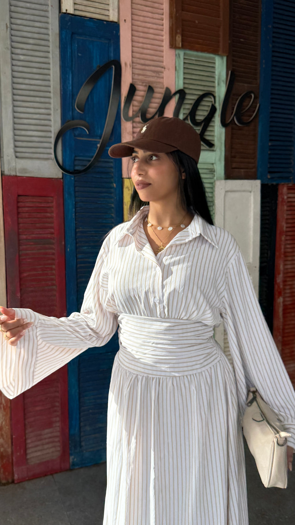 Robe chemise longue rayée Riya à ceinture / BEIGE