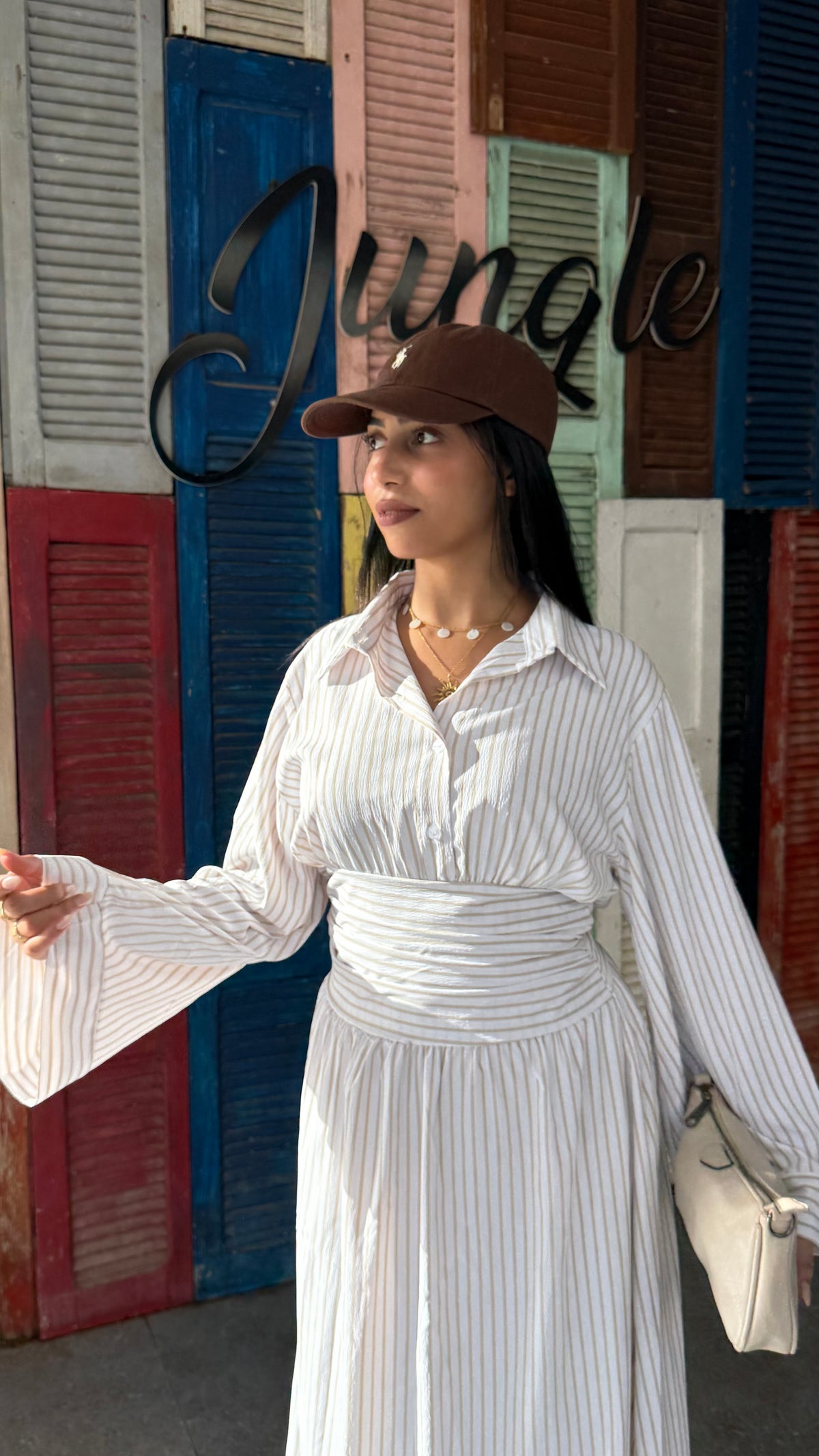 Robe chemise longue rayée Riya à ceinture / BEIGE
