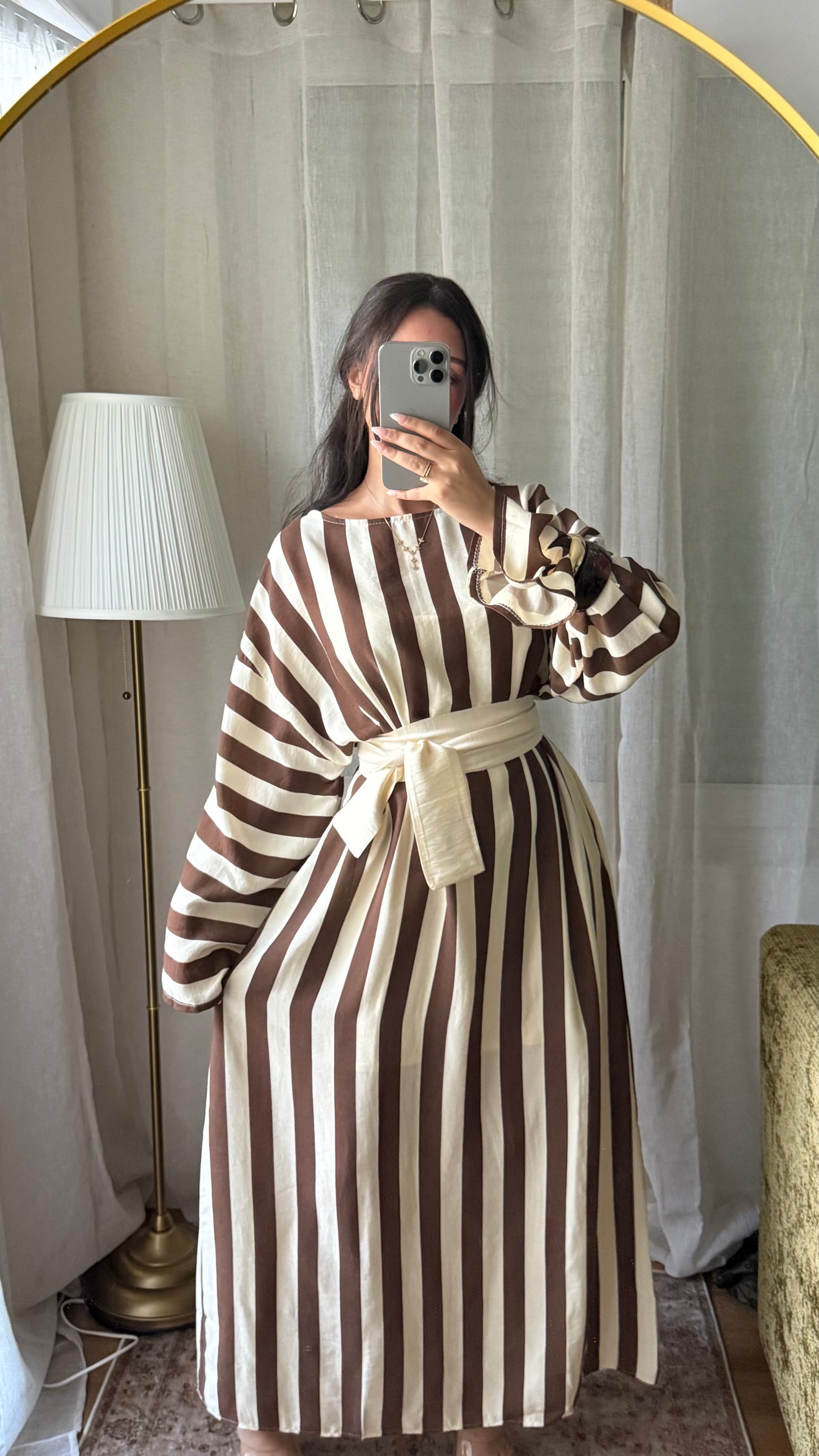 Robe effet lin à rayures avec ceinture large
