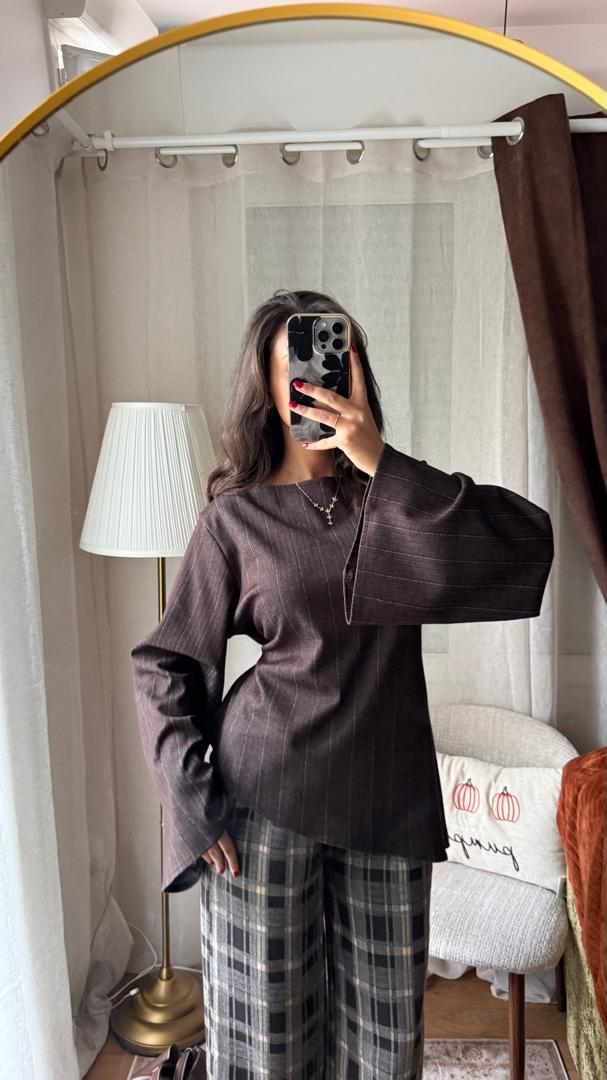 Blouse à Fines Rayures Manches Évasées – Marron