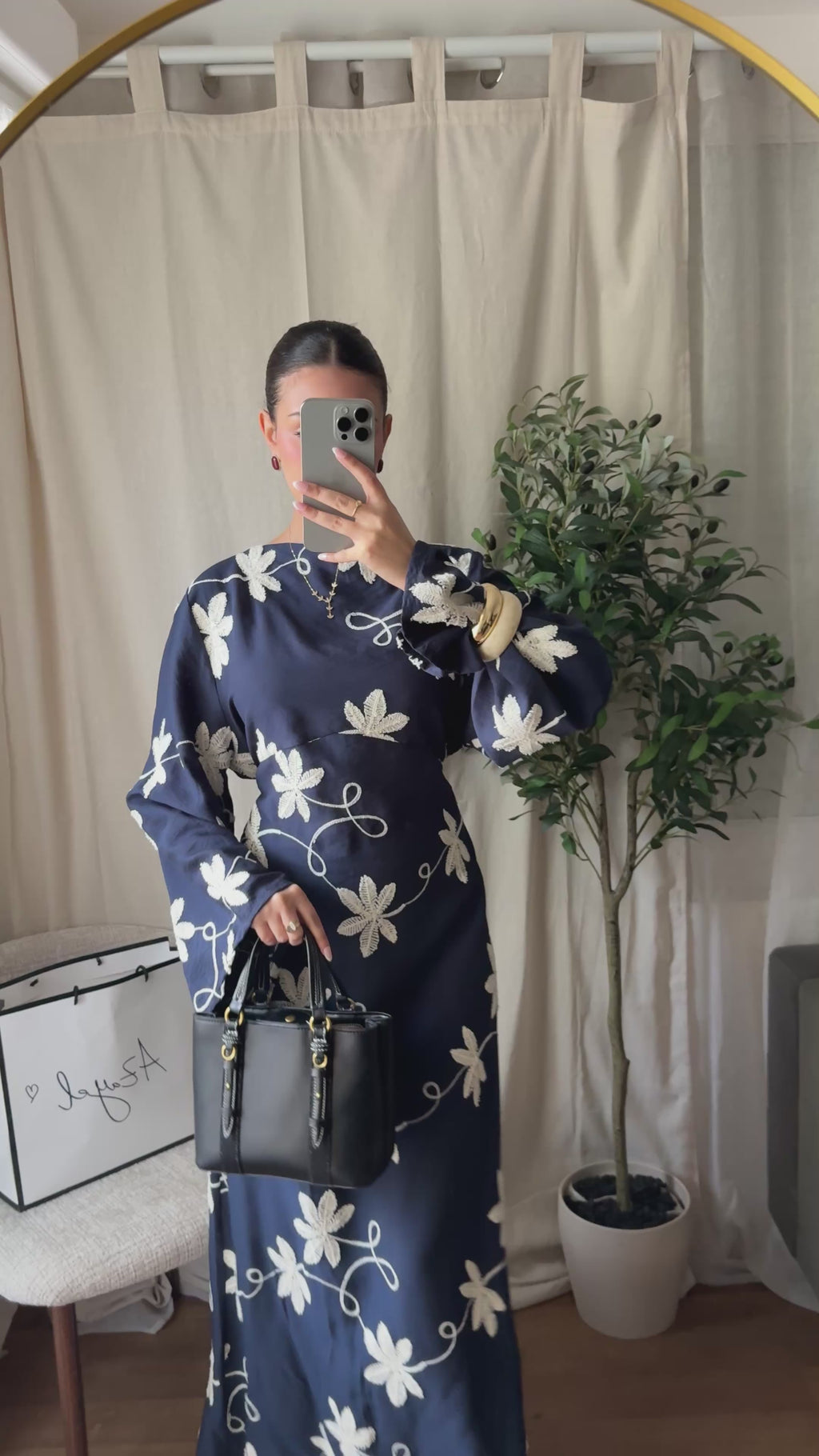 Robe Flora brodée / Marine